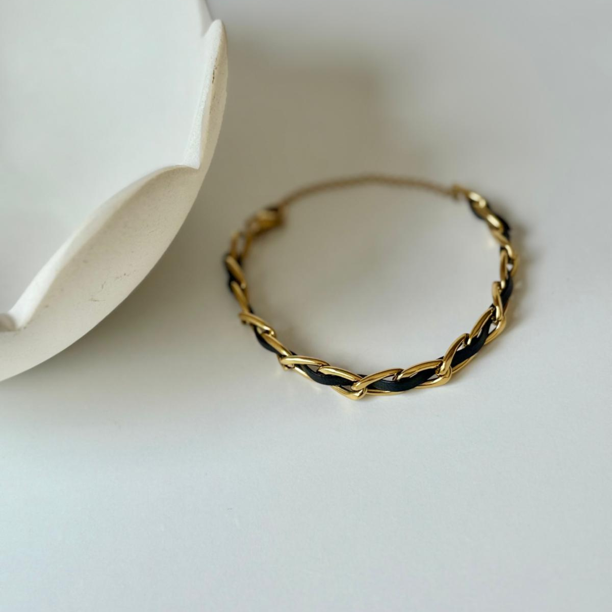Minimalist Gold Black Link Bracelet | Waterproof Jewelry