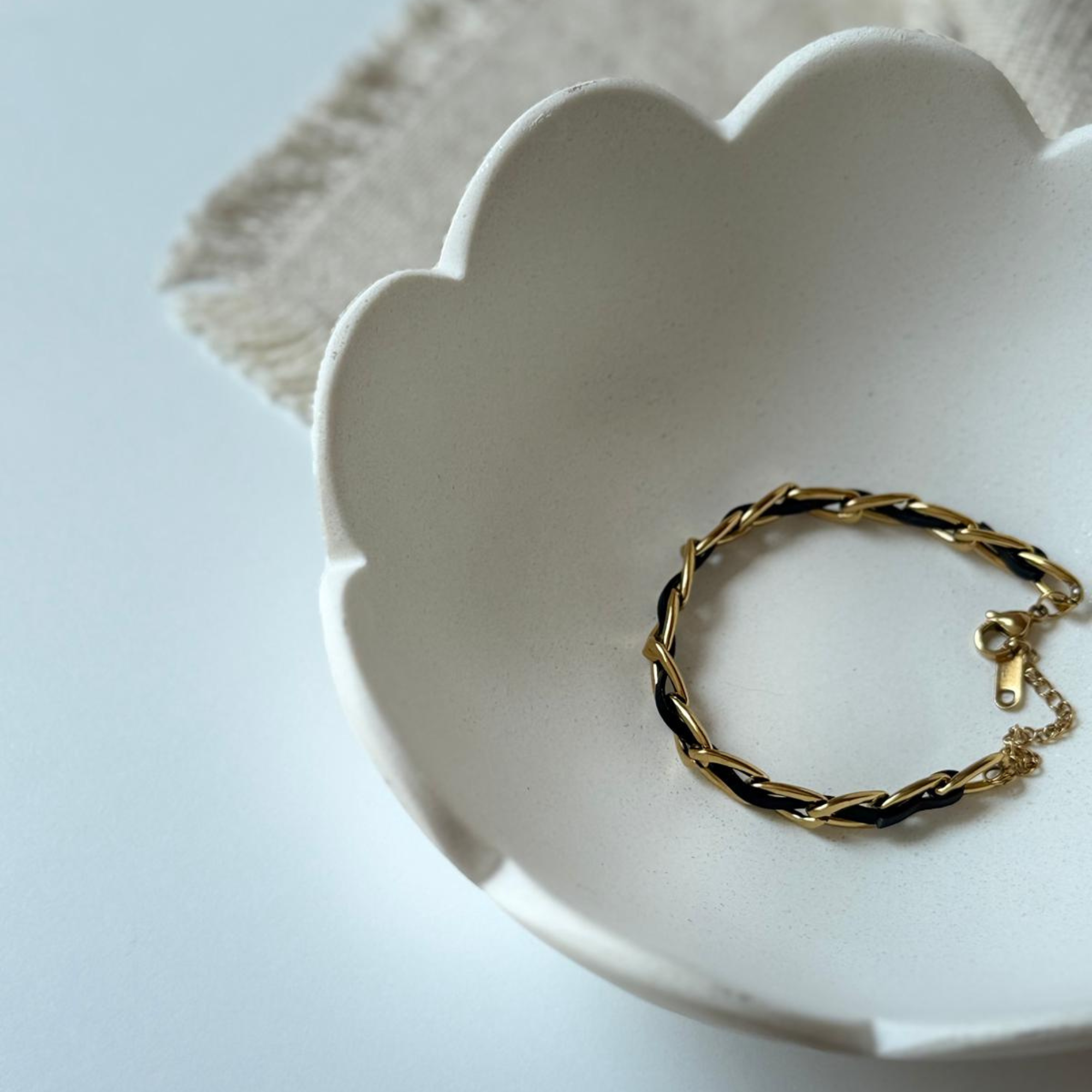 Minimalist Gold Black Link Bracelet | Waterproof Jewelry