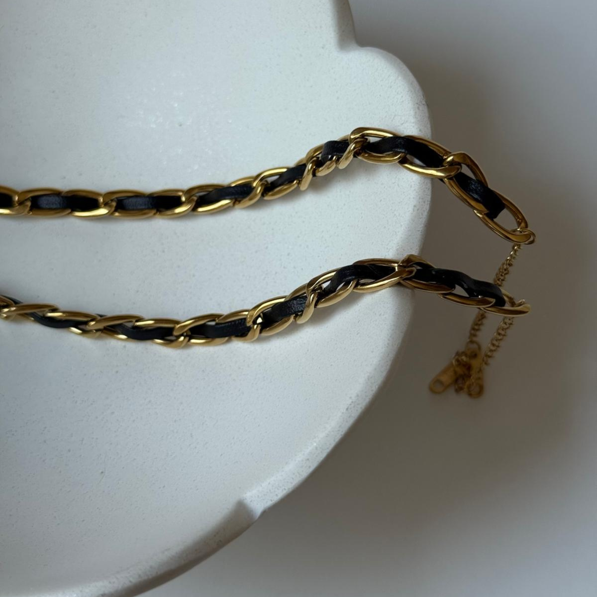 Minimalist Gold Black Link Bracelet | Waterproof Jewelry